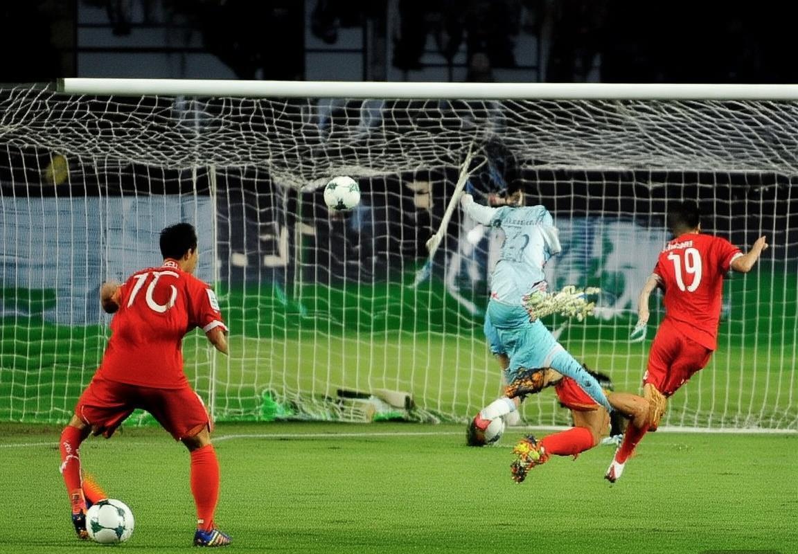 2015中伊之战：技战术对决与国足拼搏精神剖析(图3)